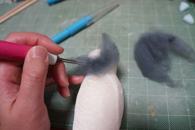 Pembuatan kepala burung Merpati (Boredpanda.com)